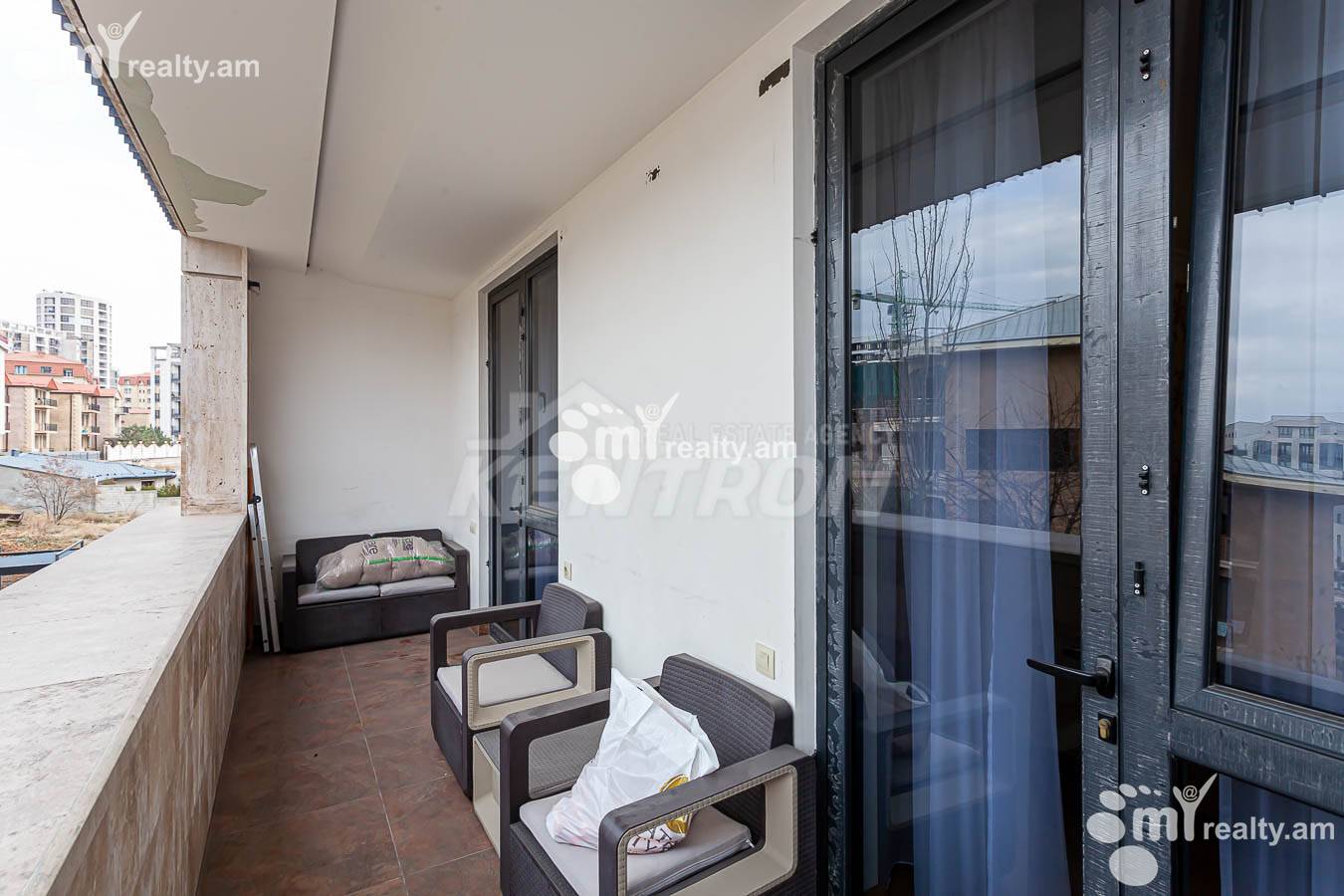 3 bedroom apartment for sale Antarayin St, Center Yerevan, 153967