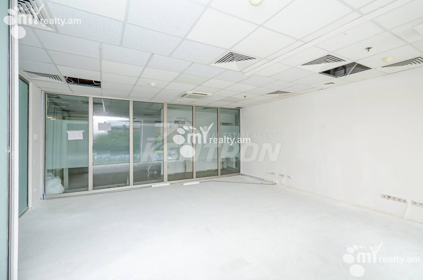 Снять коммерческoе помещение Г.Лусаворич ул, Центр Ереван, 153214