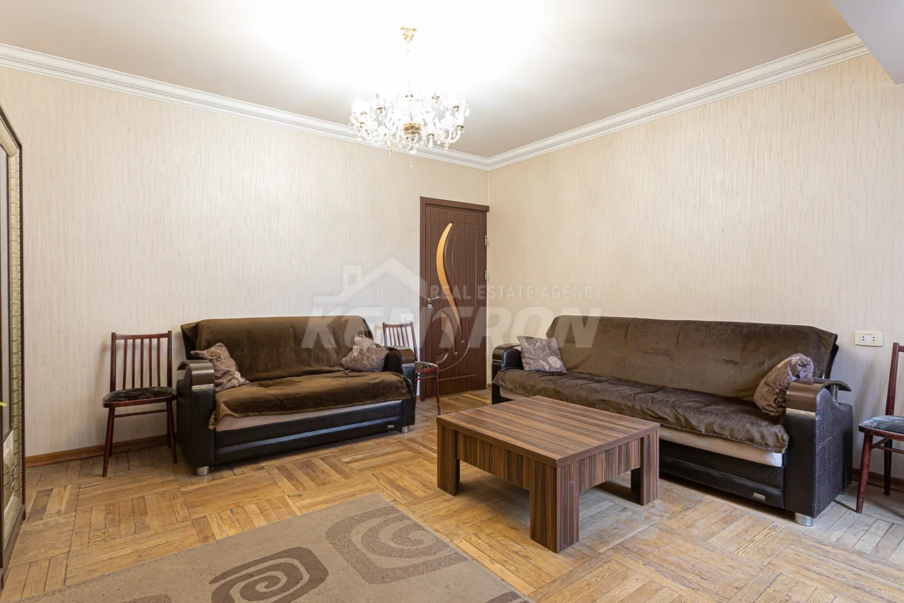 3 bedroom apartment for sale E. Qochar St, Center Yerevan, 157682