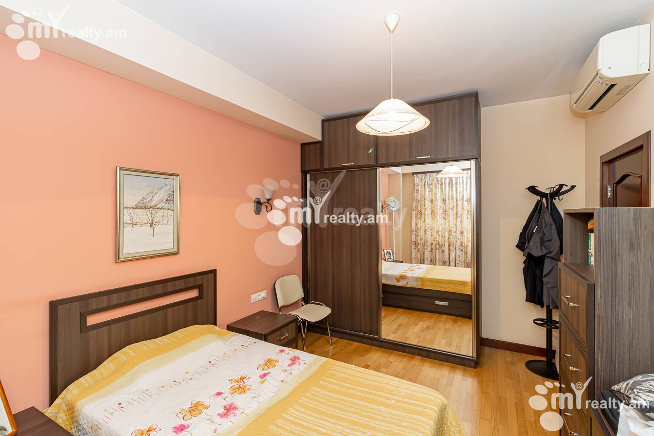 4 bedroom apartment for sale Antarayin St, Center Yerevan, 149052