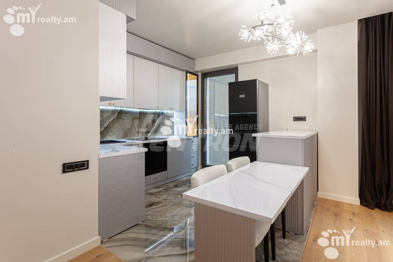 3 bedroom apartment for sale Teryan St, Center Yerevan, 136967
