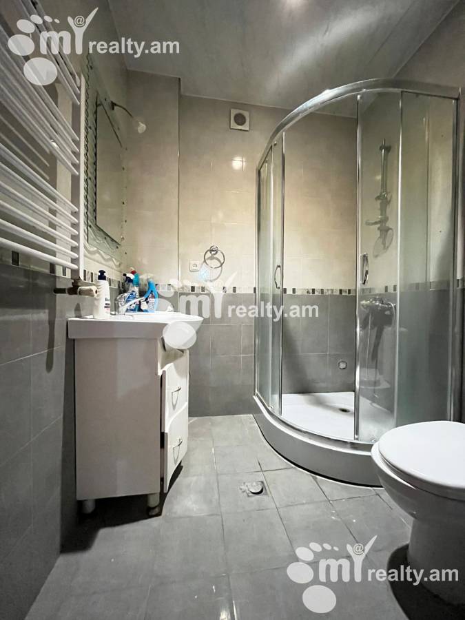 3 սենյականոց բնակարան վարձով Կոմիտասի պող, Արաբկիր Երևան, 160100