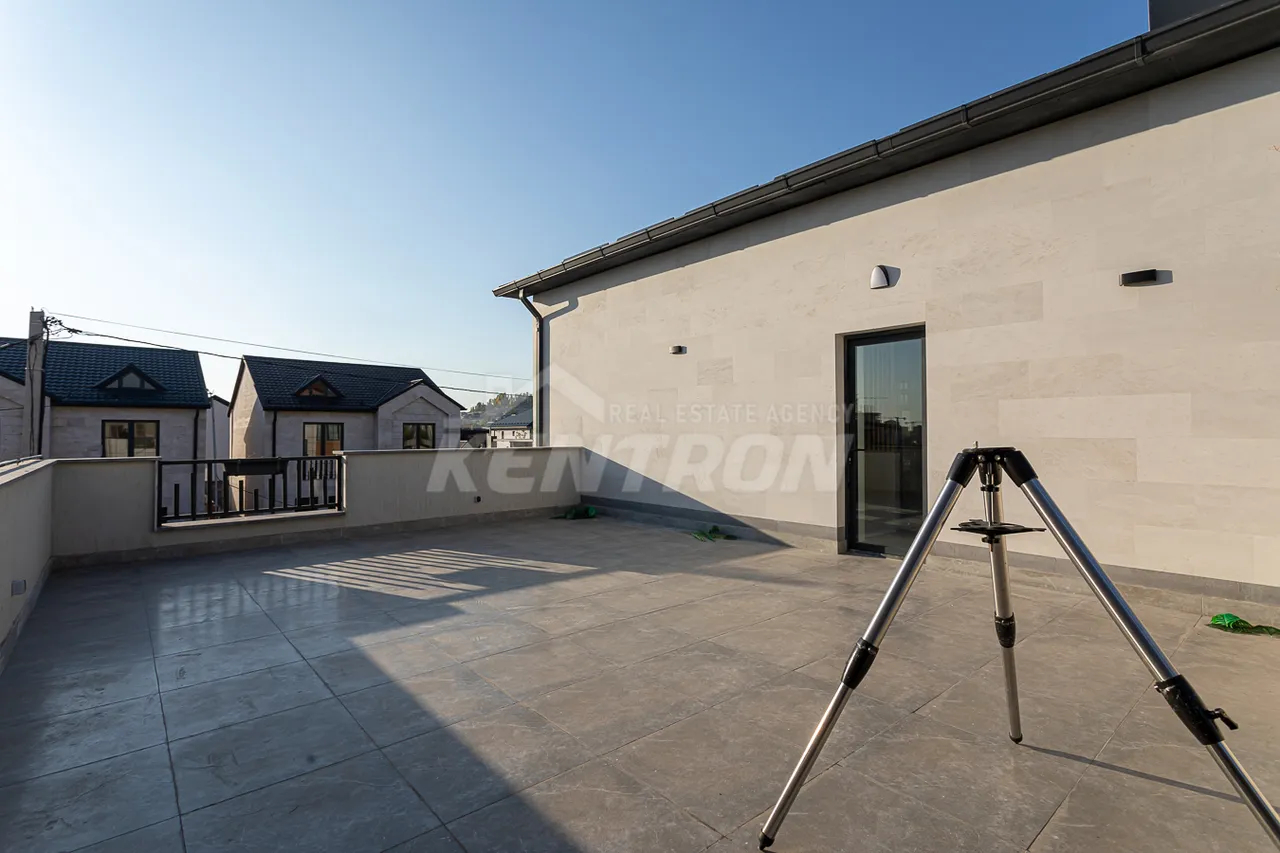 House for sale Paruyr Sevak dis., Avan Yerevan, 158077