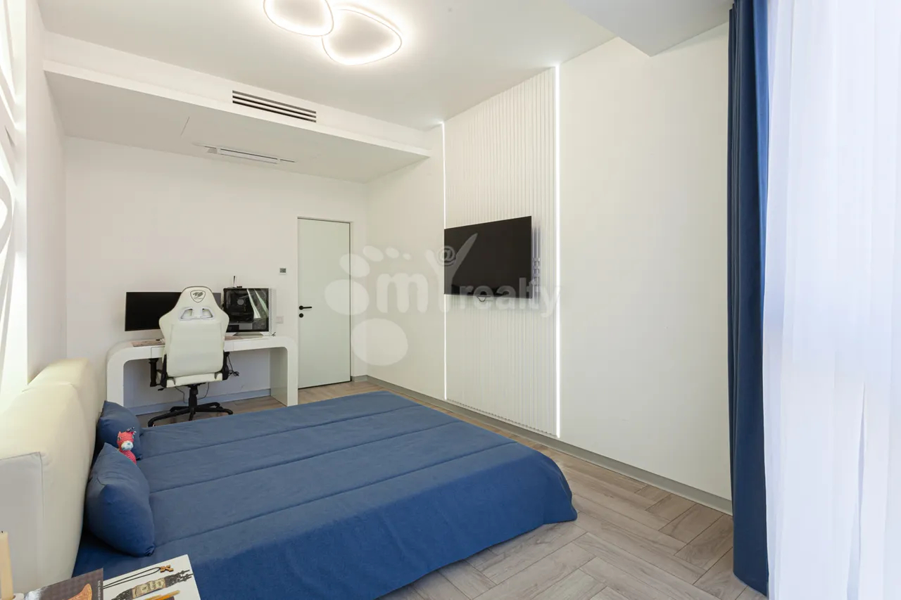 3 սենյականոց բնակարան  Անտառային փող, Կենտրոն Երևան, 160198