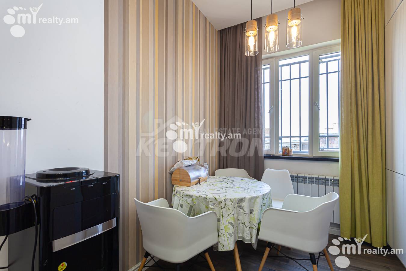 3 bedroom apartment for sale خیابان ماشتوتس, مرکز شهر ایروان, 155620