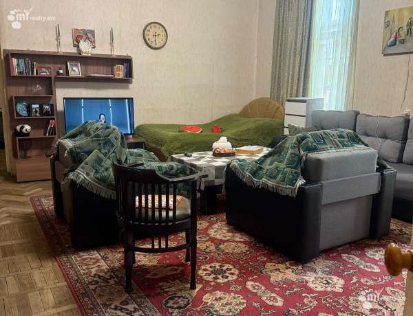 2-senyakanoc-bnakaran-vacharq-Yerevan-Center