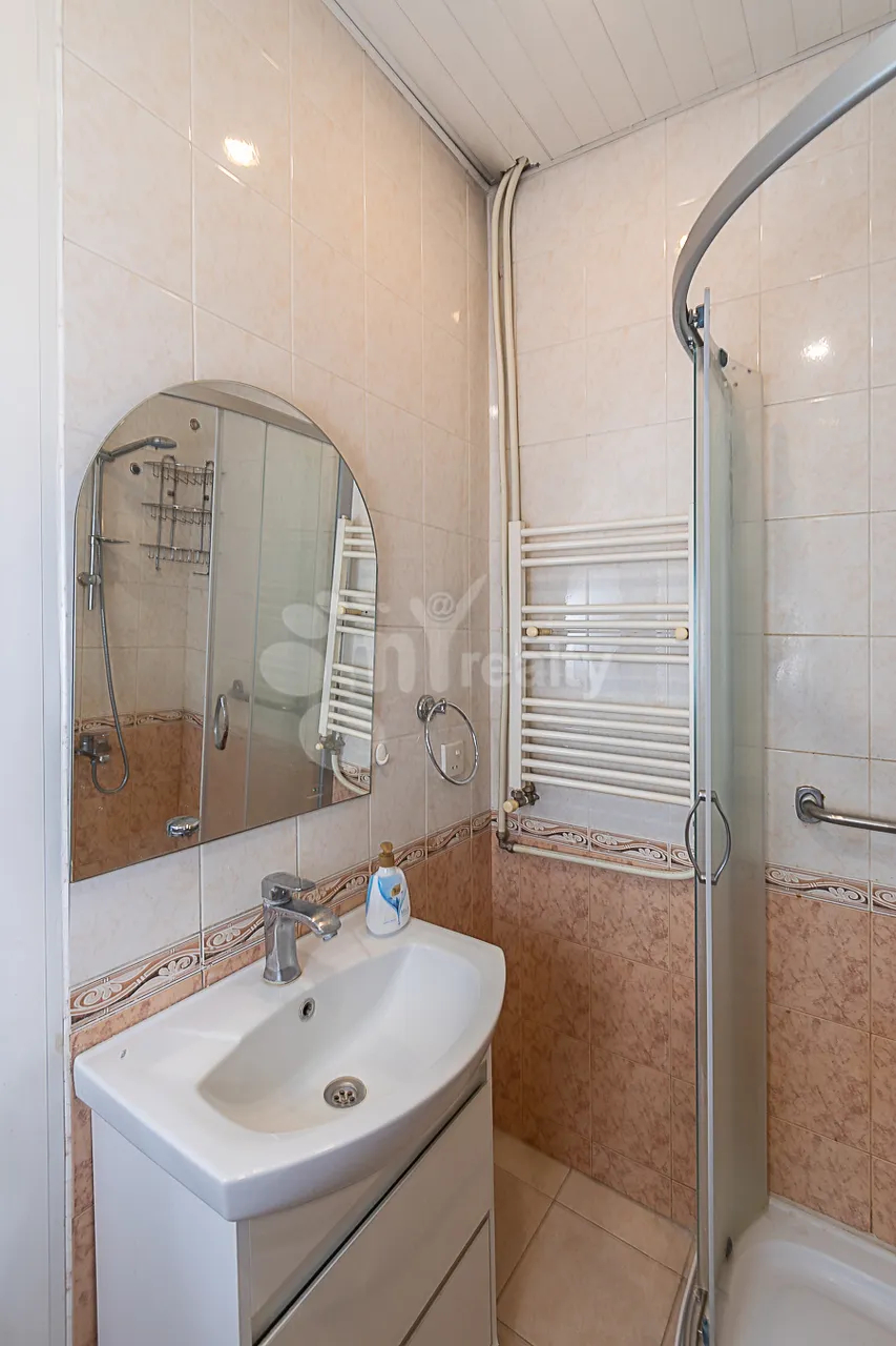 2 bedroom apartment for rent Moskovyan St, Center Yerevan, 161619