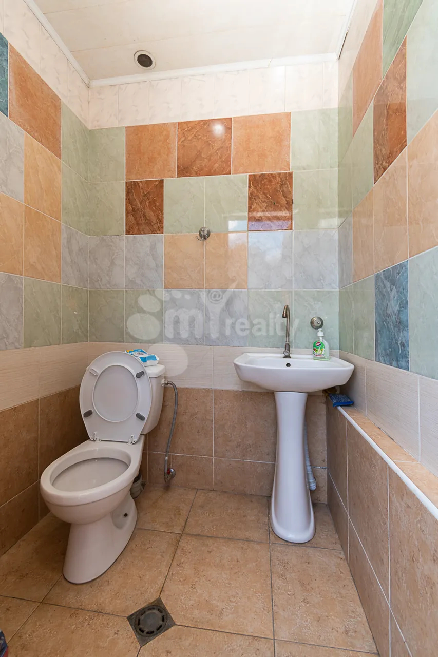 House for sale Melqumov St, Adjapnyak Yerevan, 160638