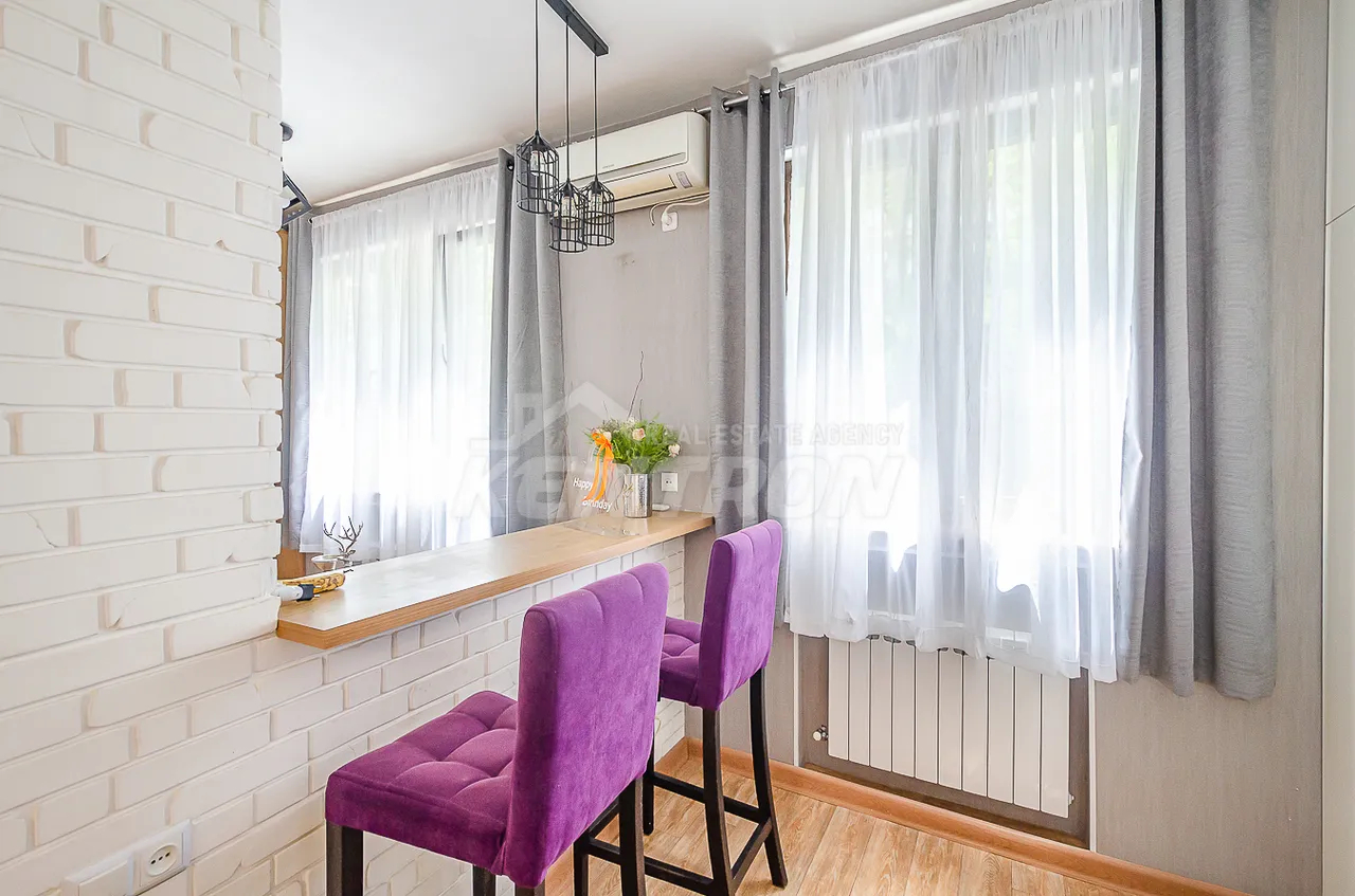 Снять 2 комнатную квартиру Бузанд ул, Центр Ереван, 158904