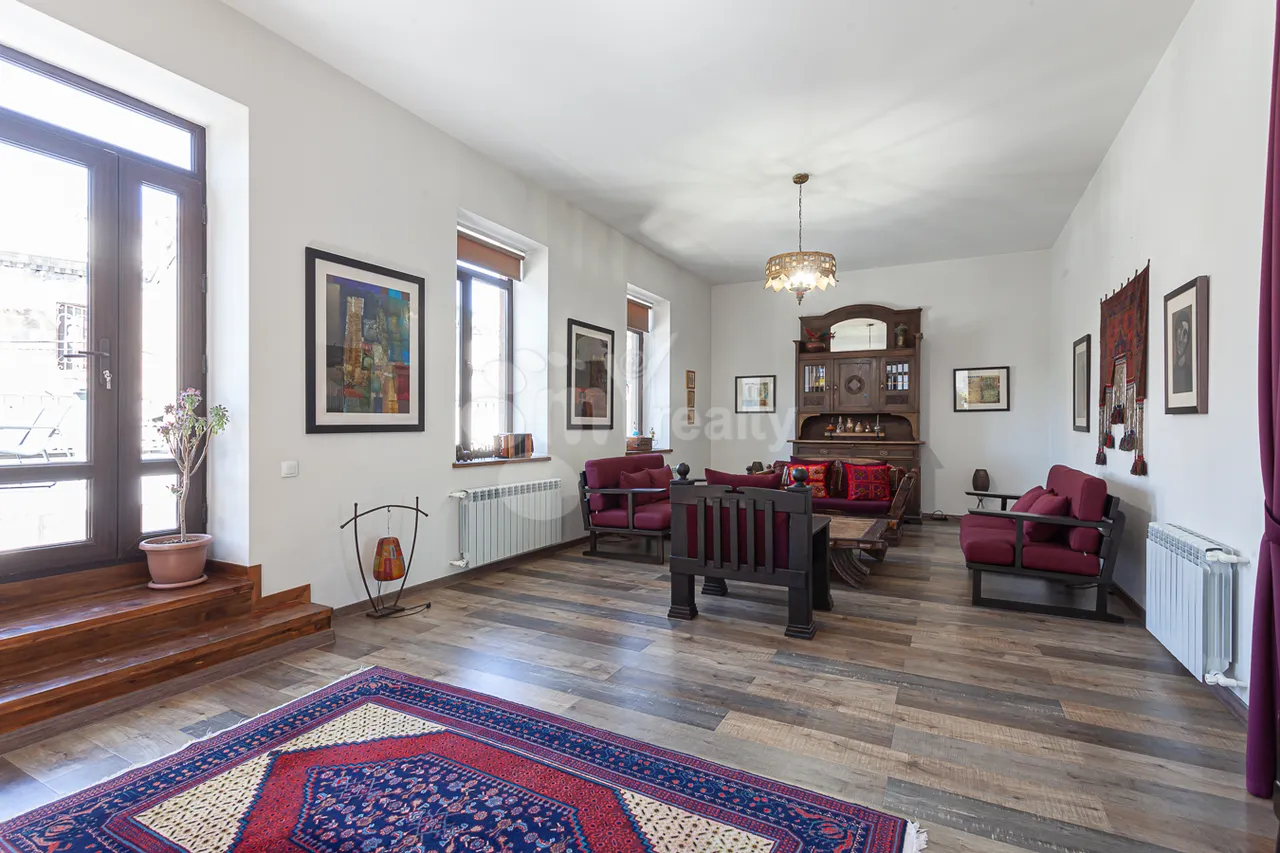 House for sale خیابان فیسکولتورنیکِر, مرکز شهر ایروان, 157326