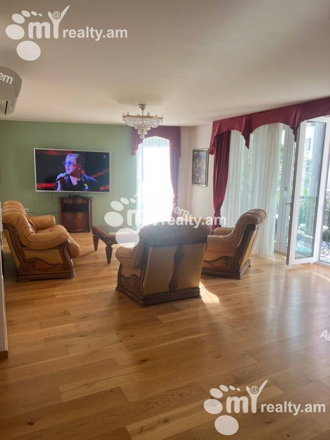 3 bedroom apartment for sale خیابان مامیکونیانتس, عربگیر ایروان, 158201