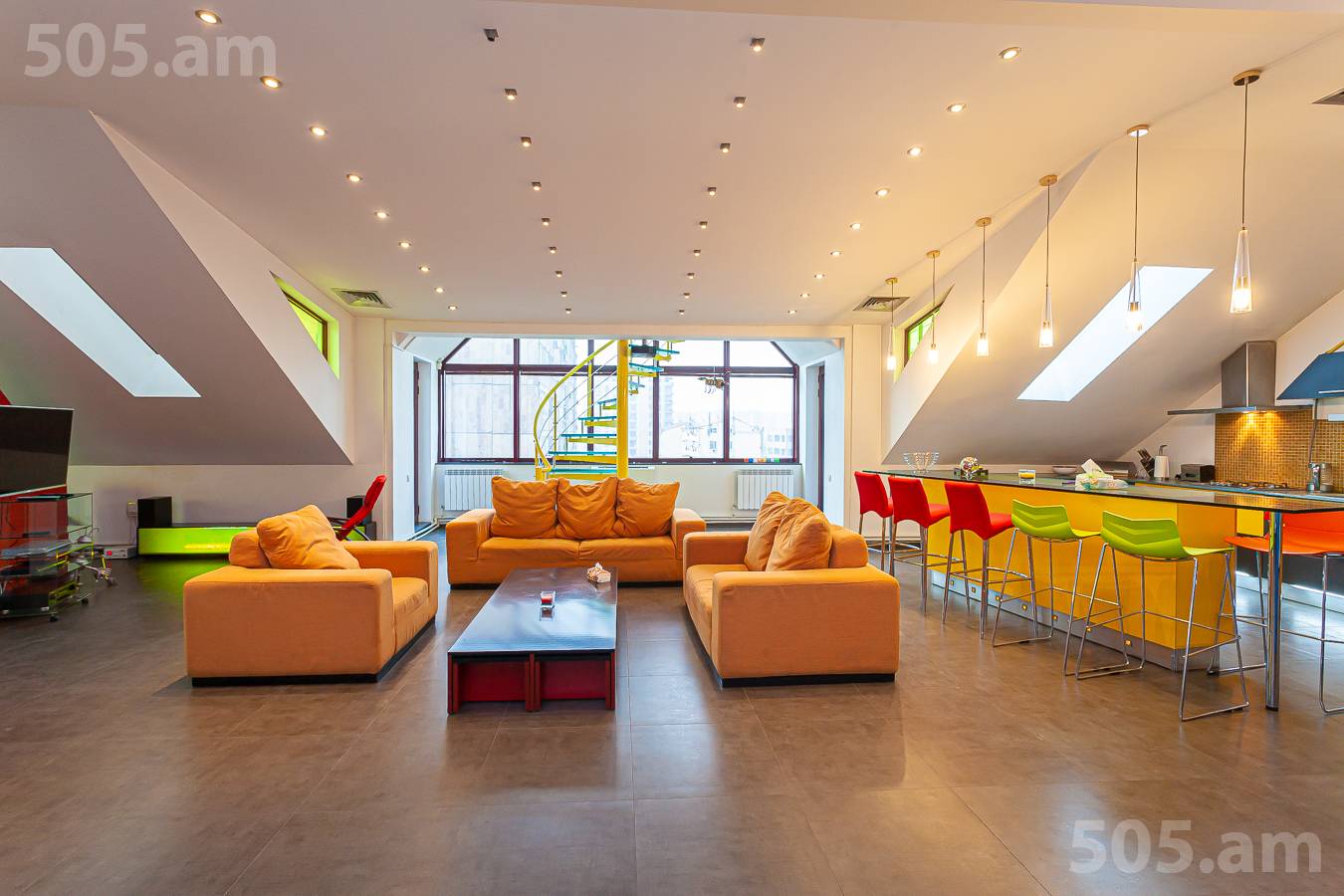 3 bedroom apartment for rent Deghatan St, Center Yerevan, 153046