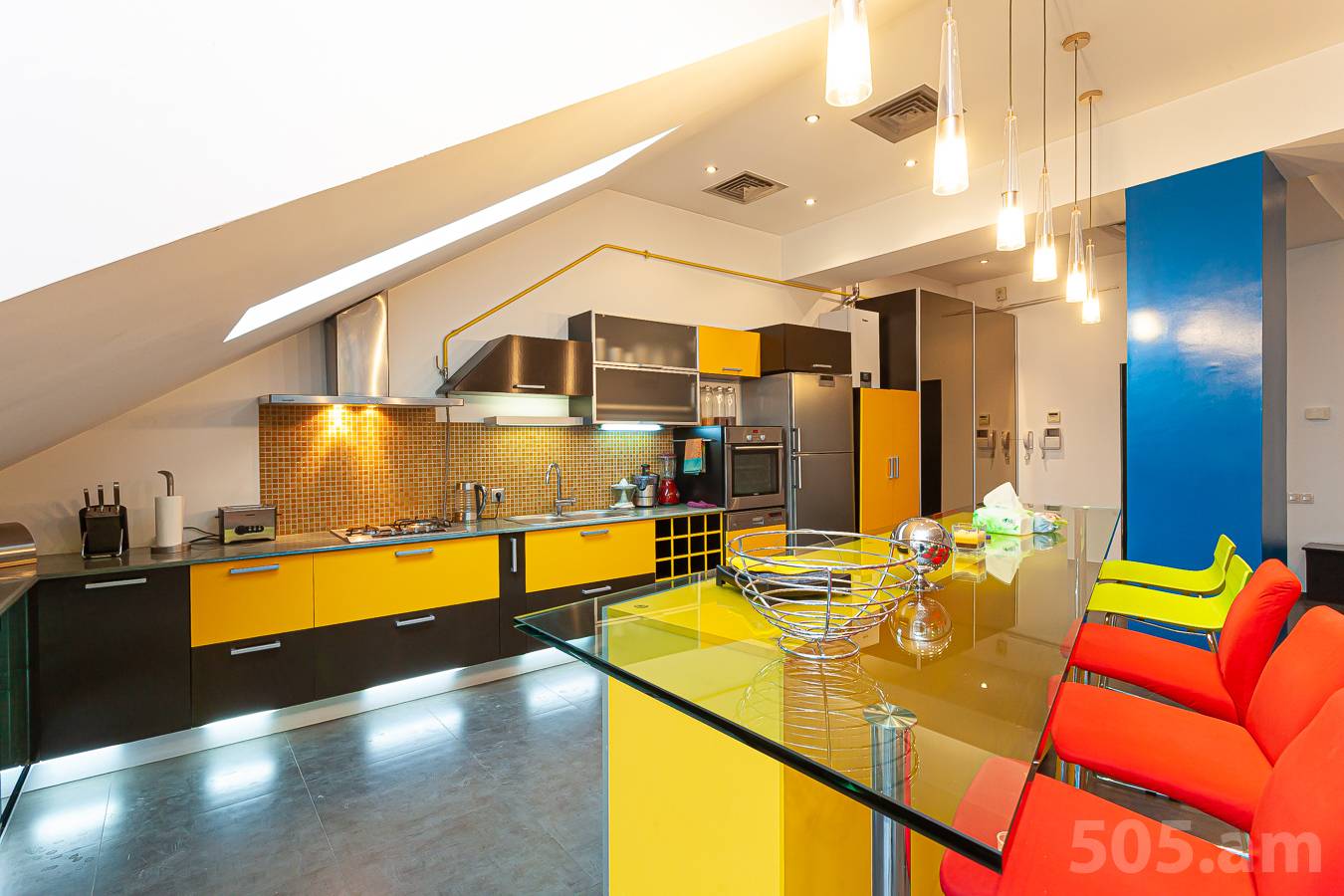 3 bedroom apartment for rent Deghatan St, Center Yerevan, 153046