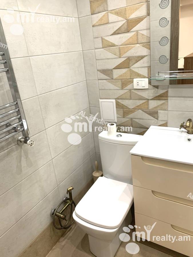 3 bedroom apartment for rent Koghbatsi St, Center Yerevan, 158580