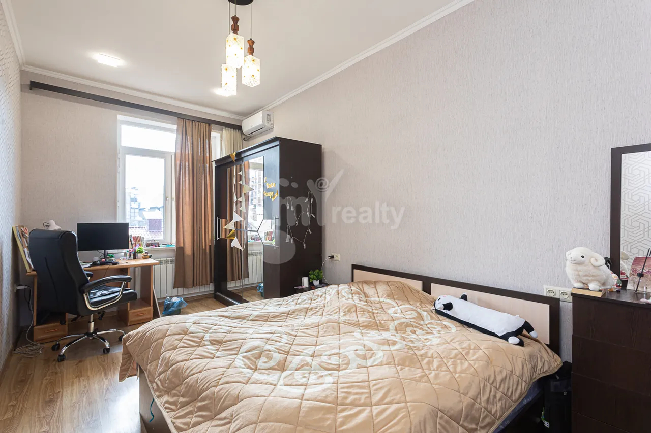 Купить 2 комнатную квартиру Терян ул, Центр Ереван, 159868