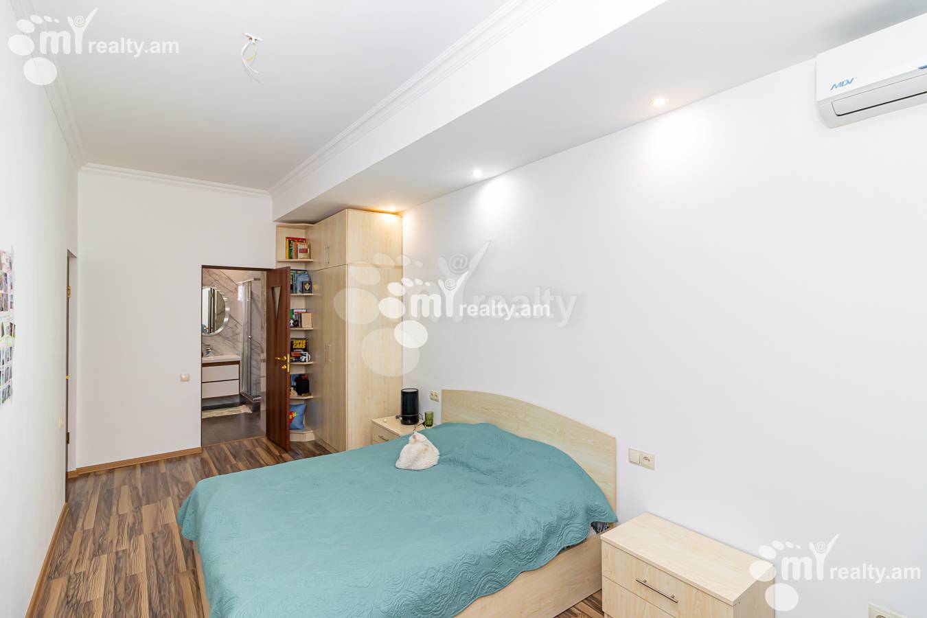 3 bedroom apartment for sale Antarayin St, Center Yerevan, 160785