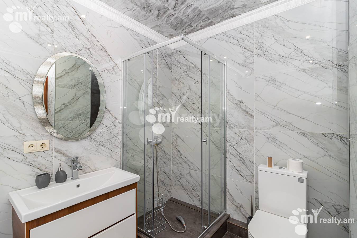 3 bedroom apartment for sale Antarayin St, Center Yerevan, 160785