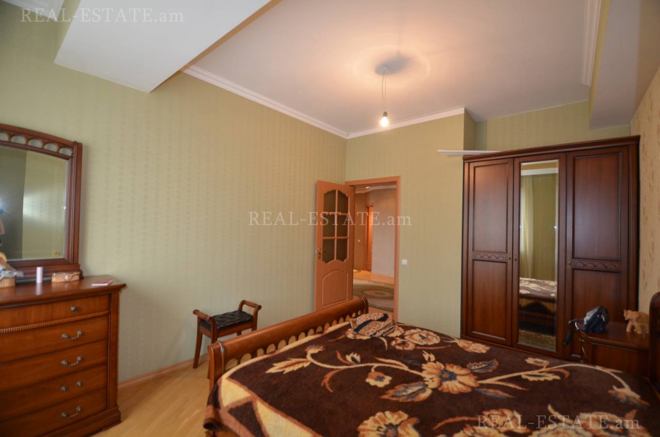 3 bedroom apartment for rent Sevak St, Qanaqer- Sejtun Yerevan, 121315