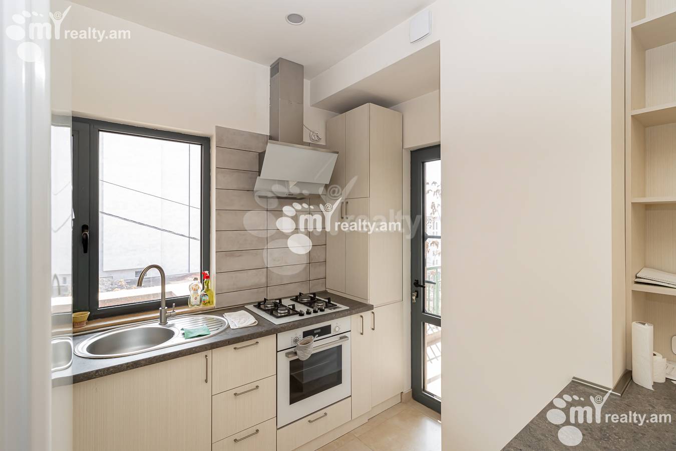 3 bedroom apartment for sale Antarayin St, Center Yerevan, 148643