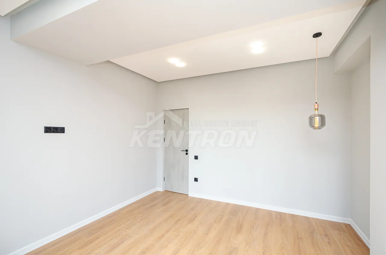 Купить 3 комнатную квартиру Саят-Нова пр, Центр Ереван, 157914