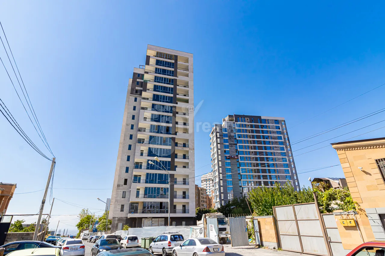 Купить 3 комнатную квартиру Гогол ул., Канакер-Зейтун Ереван, 157940