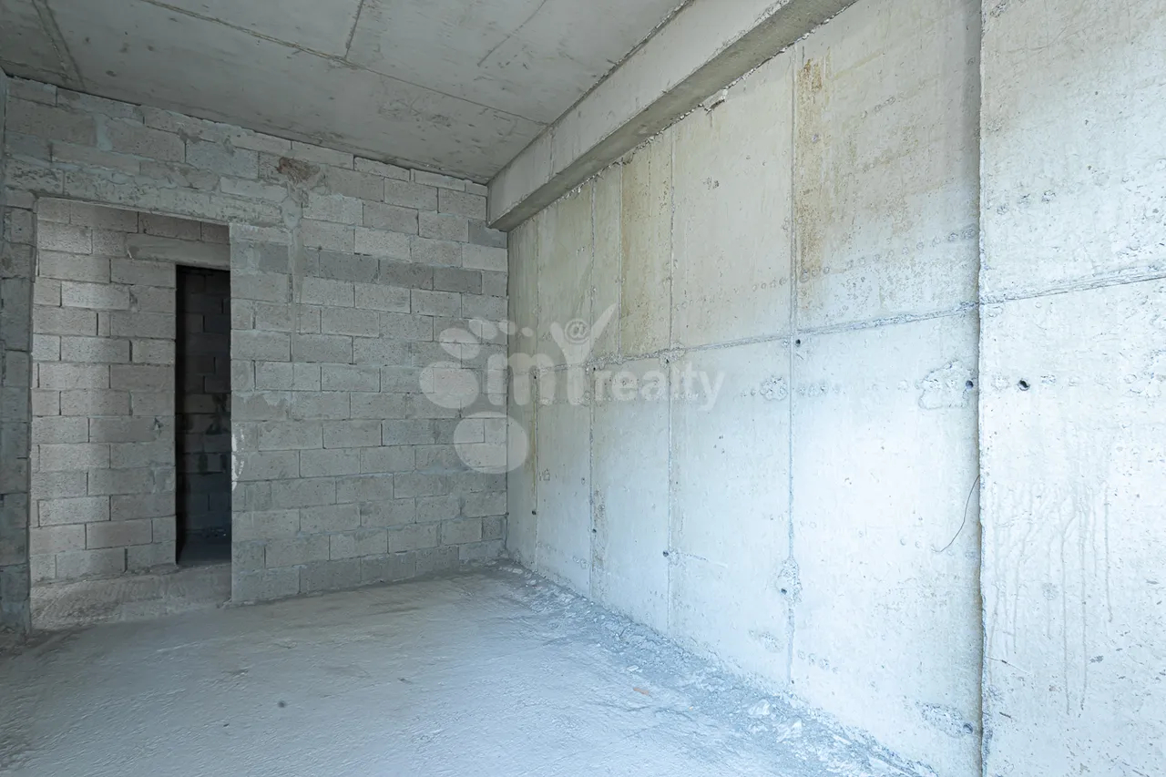 4 սենյականոց բնակարան  Լեոի փող, Կենտրոն Երևան, 157440