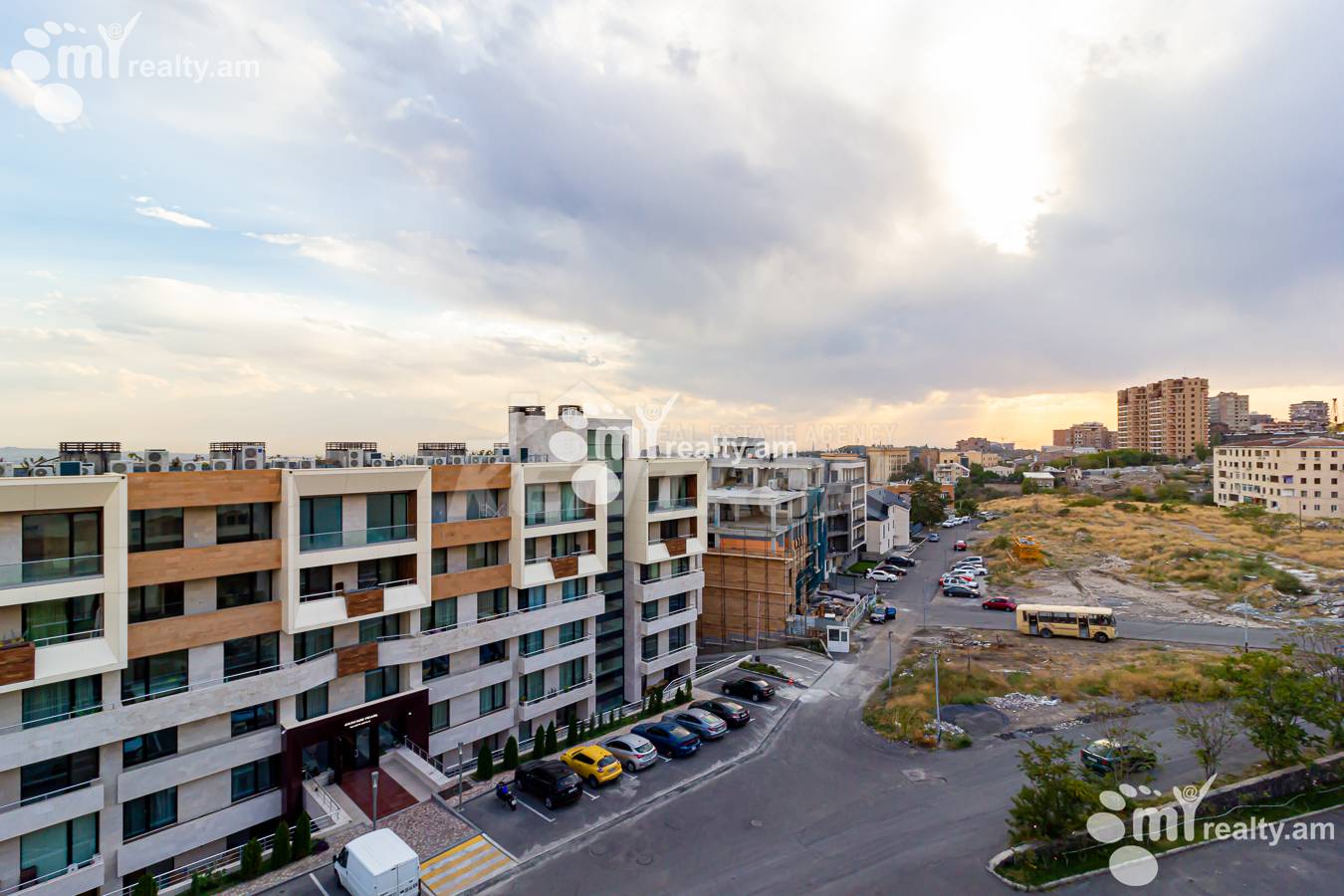 3 սենյականոց բնակարան  Անտառային փող, Կենտրոն Երևան, 153244