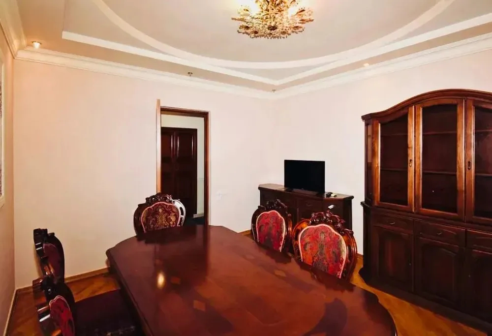 kupit-kvartiru/2-komnatnaya/Nalbandyan+St/Center/Yerevan