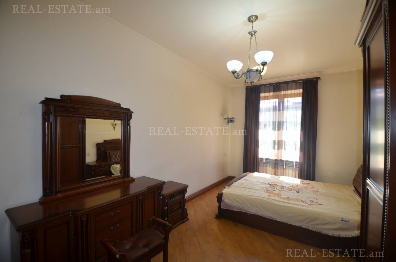 2 սենյականոց բնակարան վարձով Աբովյան փող, Կենտրոն Երևան, 113074