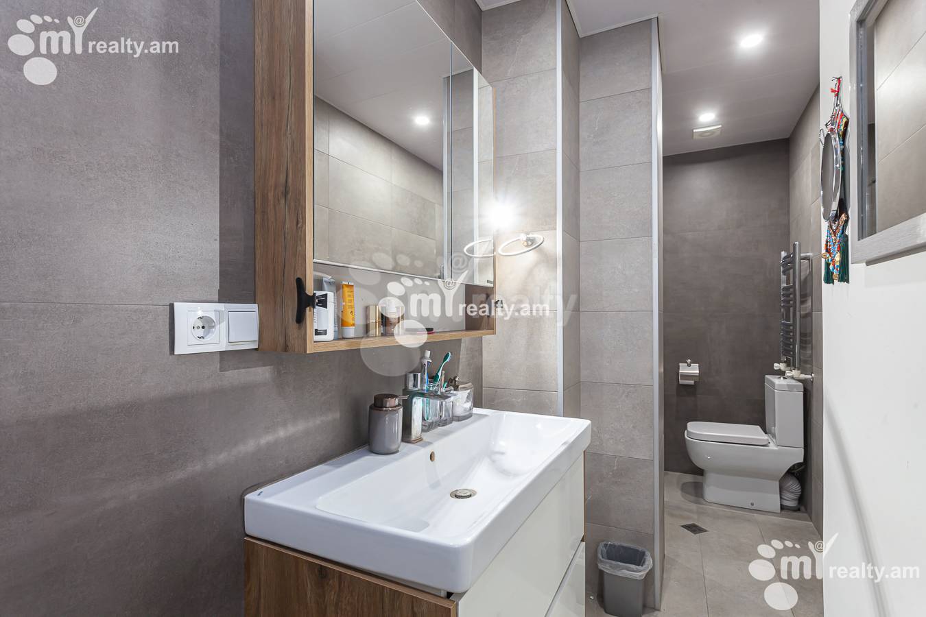 House for sale Fizkulturnikner St, Center Yerevan, 155757