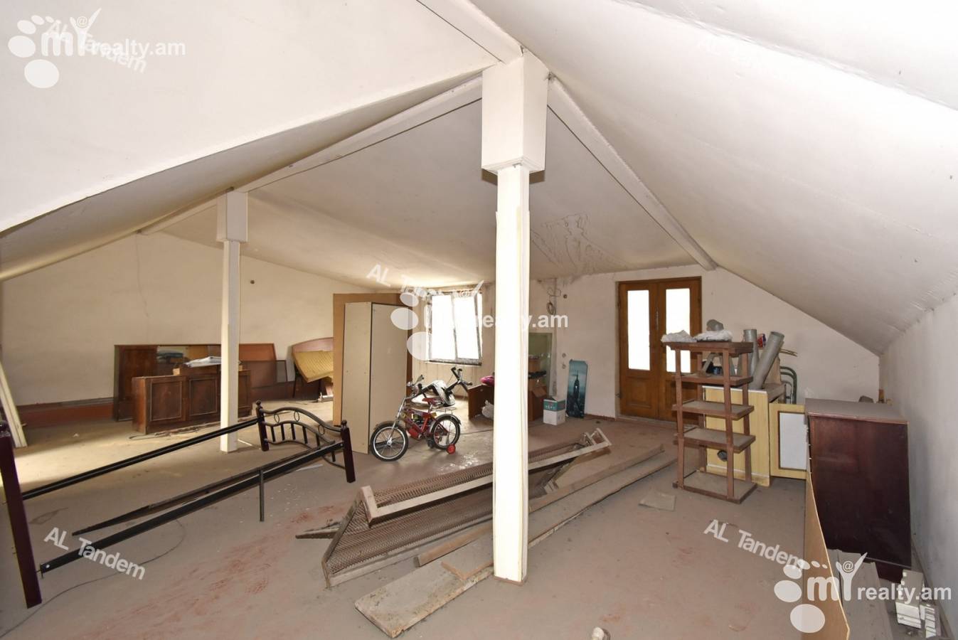 House for sale Antarayin St, Center Yerevan, 127724