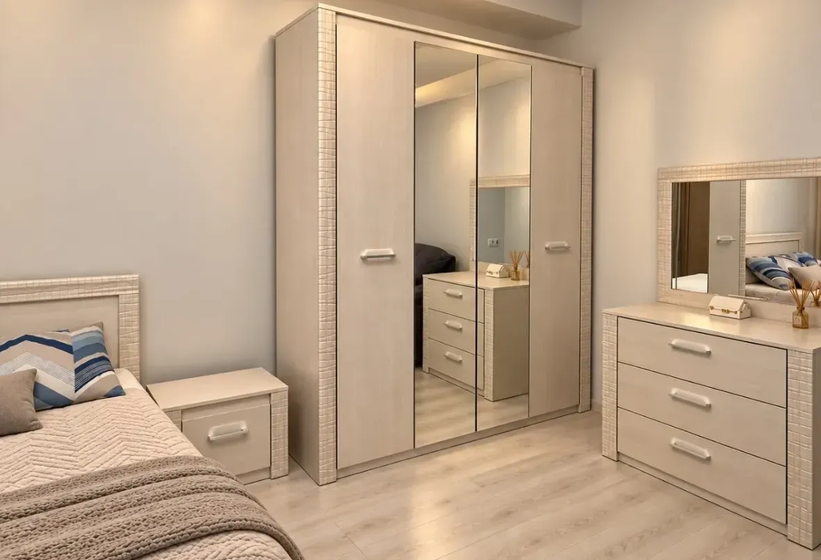 4 bedroom apartment for rent خیابان گِریبودوف, عربگیر ایروان, 161590