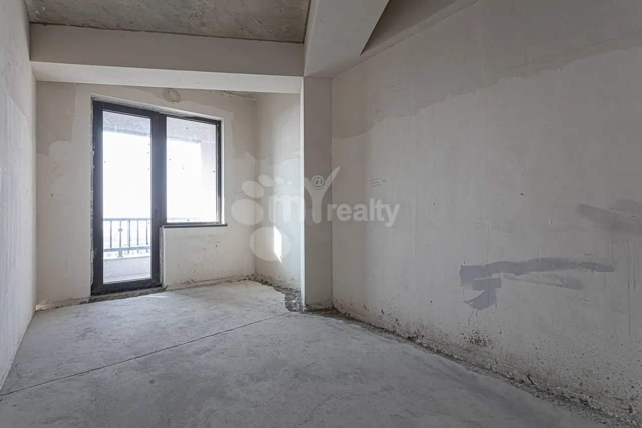 3 bedroom apartment for sale Antarayin St, Center Yerevan, 157901