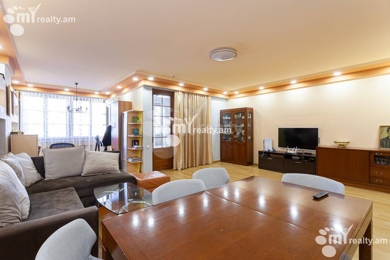 6 bedroom apartment for sale Aram St side, Center Yerevan, 154610