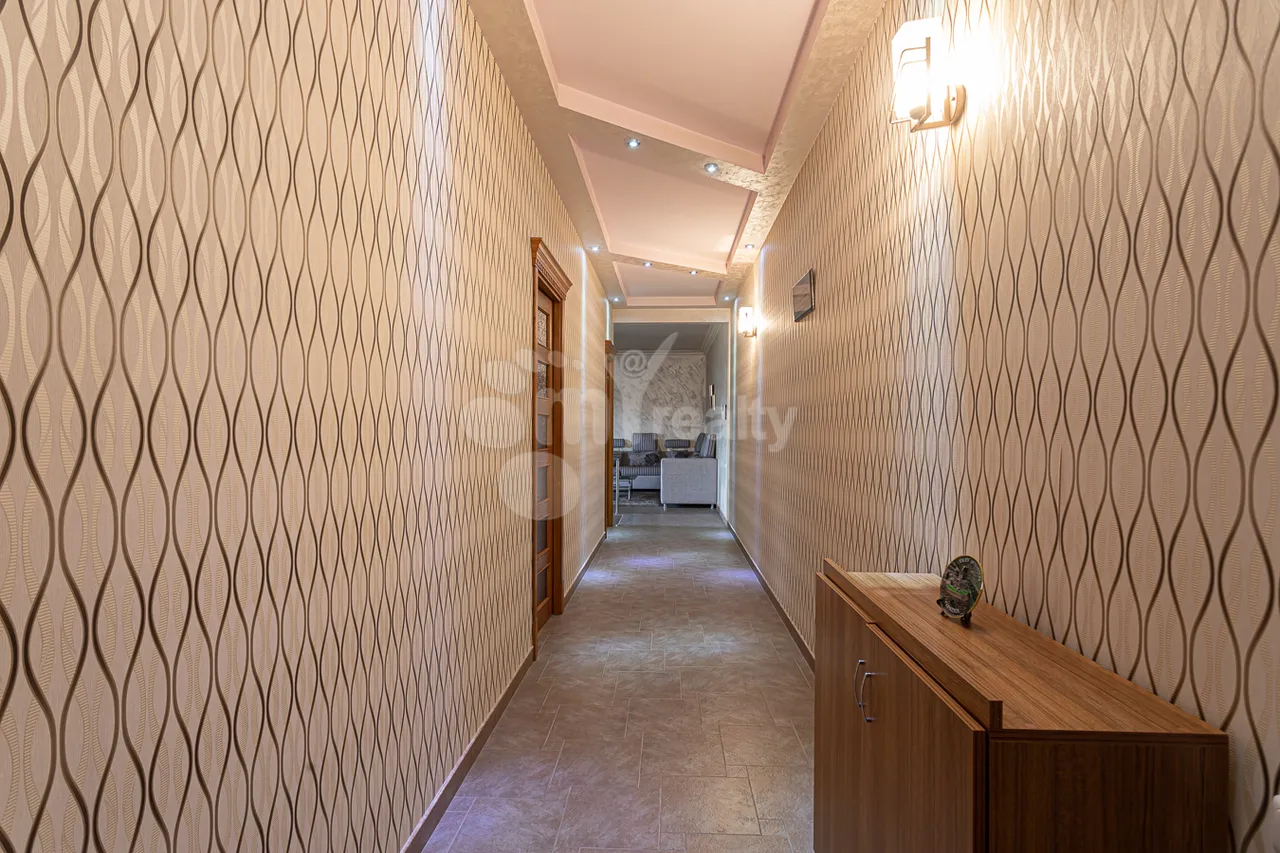 Купить дом 5-я улица Паруйр Севак, Аван Ереван, 160039