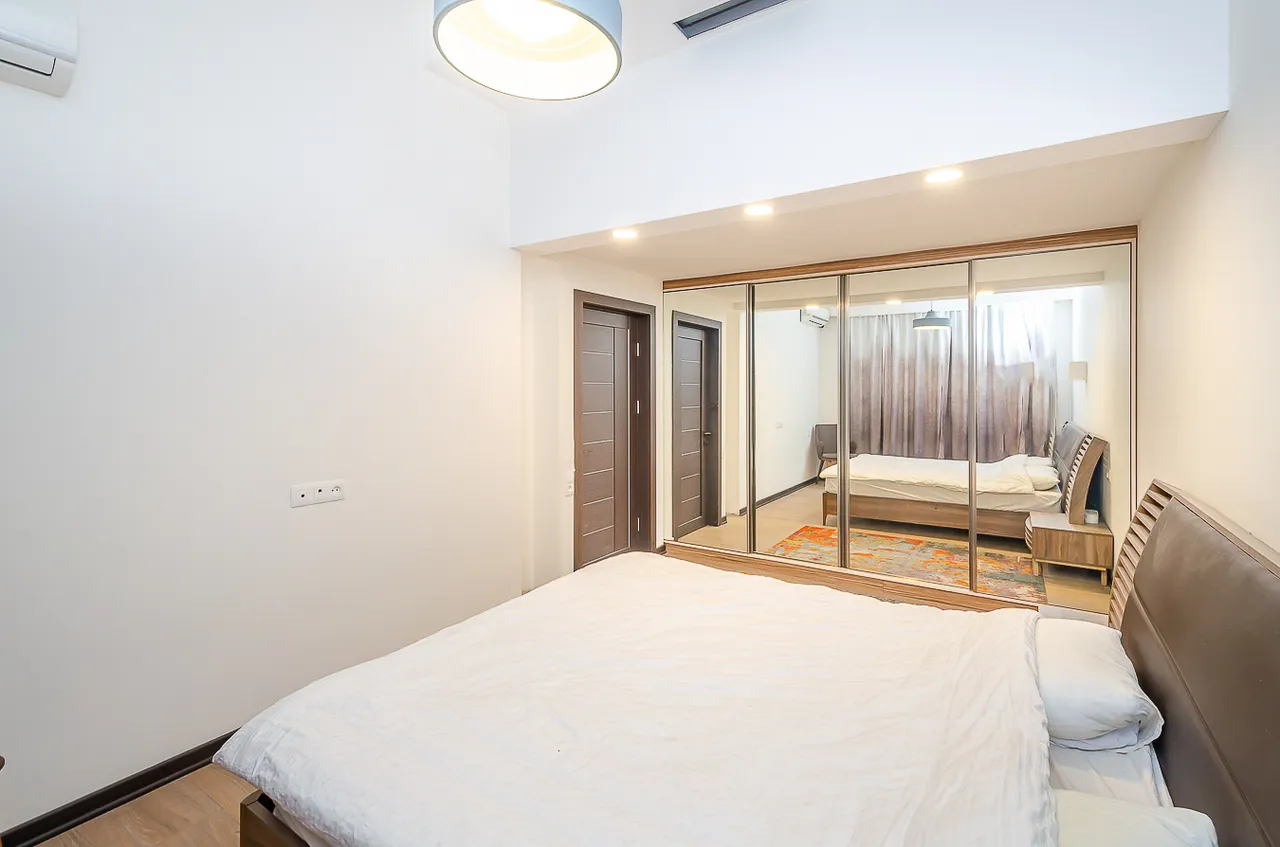 4 bedroom apartment for sale خیابان تِریان, مرکز شهر ایروان, 159761