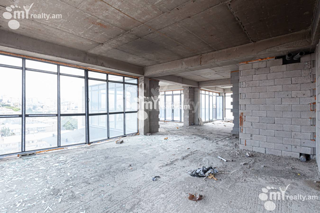 4 bedroom apartment for sale خیابان ا. کاخاتریان, عربگیر ایروان, 139575