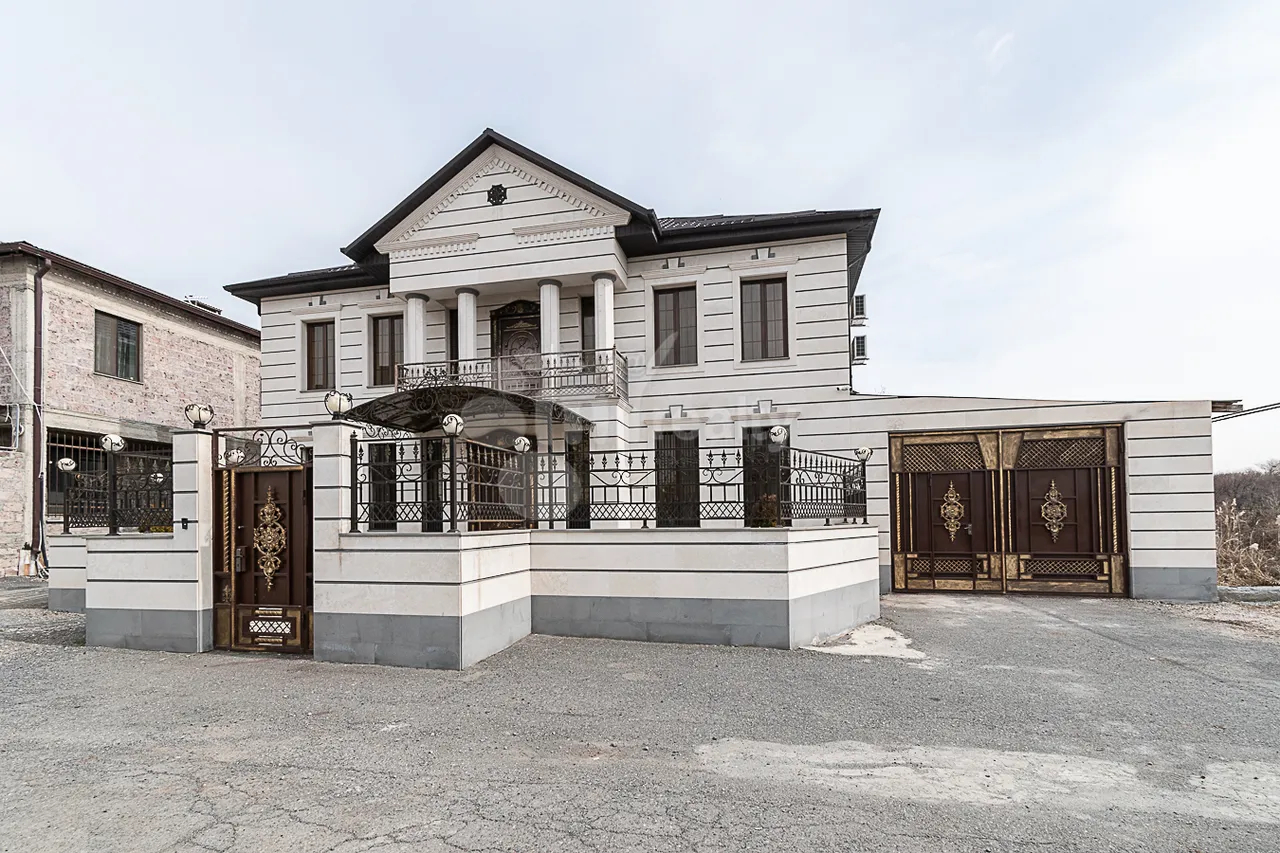 Առանձնատուն վարձով Կուրղիյան փող, Մալաթիա-Սեբաստիա Երևան, 160648