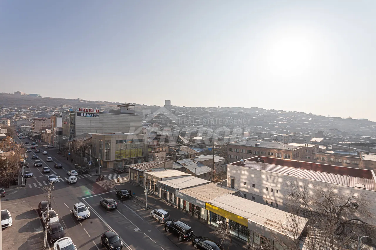 4 bedroom apartment for sale Rostom St, Center Yerevan, 158376