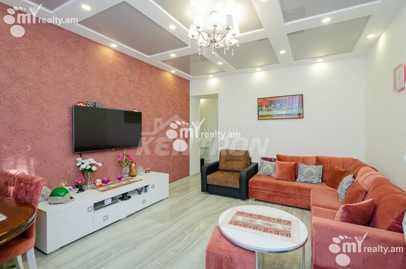 2 սենյականոց բնակարան  Մաշտոցի պող, Կենտրոն Երևան, 139986