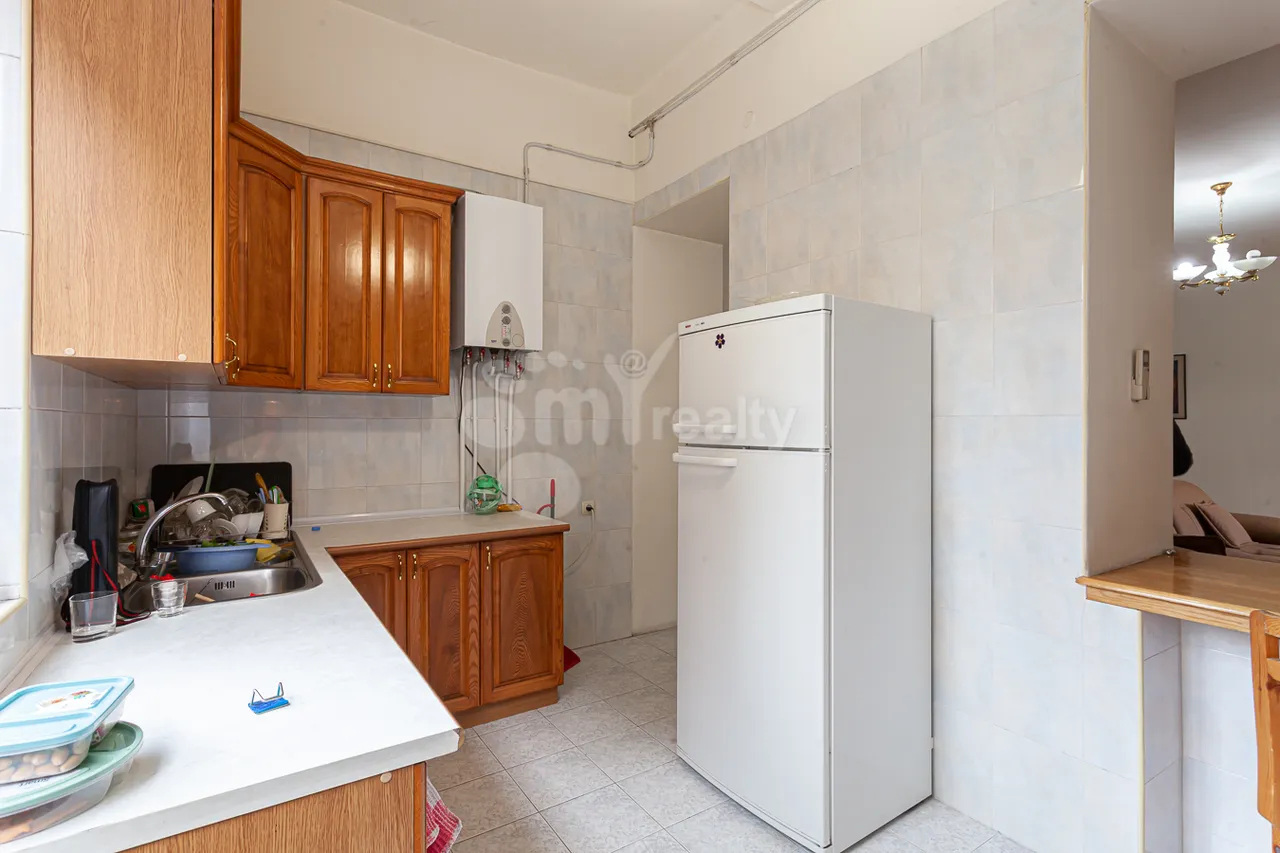 3 bedroom apartment for sale Mashtots Ave, Center Yerevan, 159983