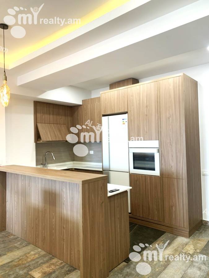 3 bedroom apartment for rent Koghbatsi St, Center Yerevan, 158580