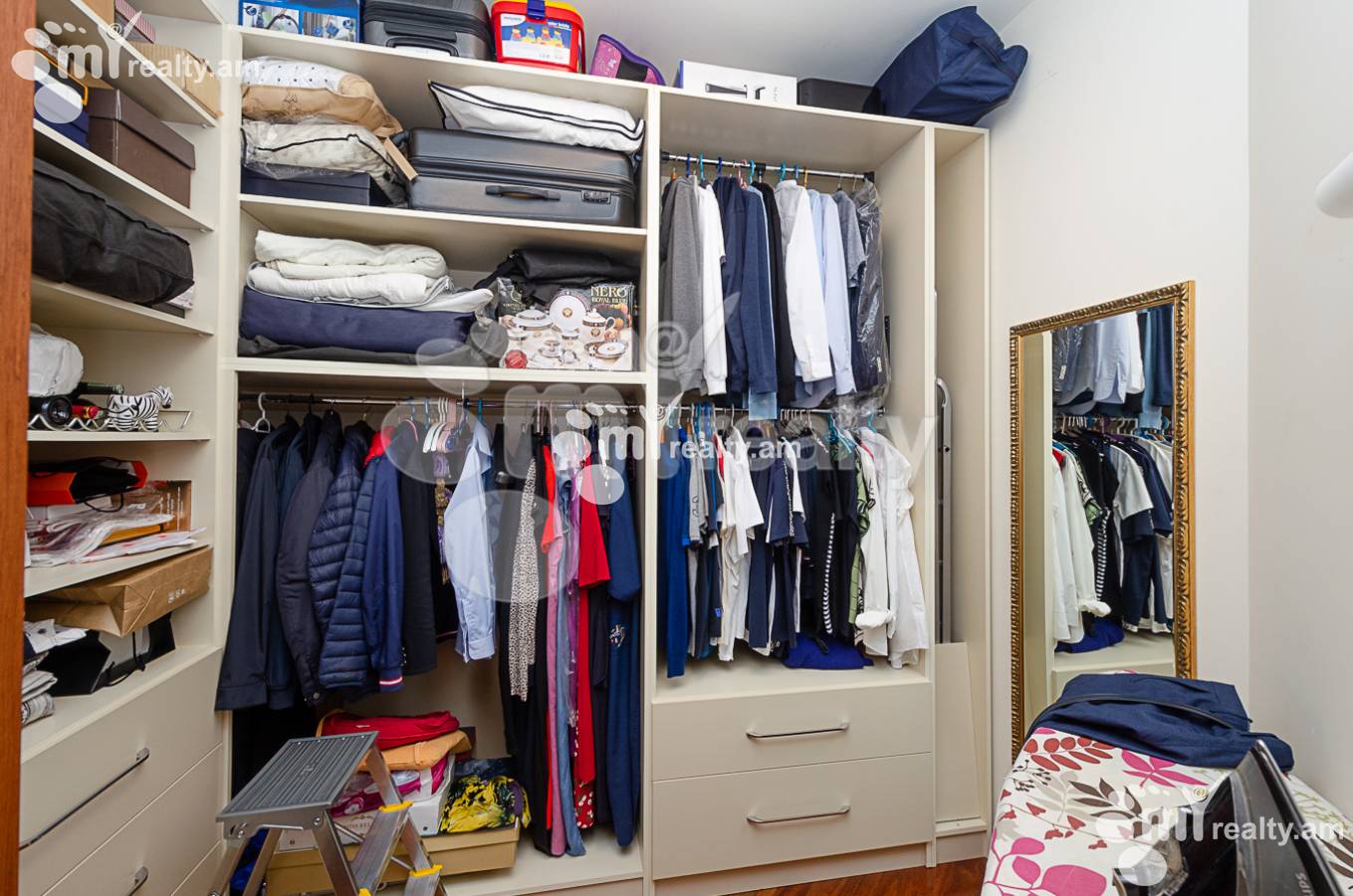 4 սենյականոց բնակարան  Հյուսիսային պող, Կենտրոն Երևան, 136507