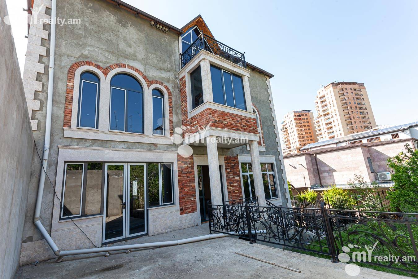 House for sale Sahra Talyan St, Center Yerevan, 155263