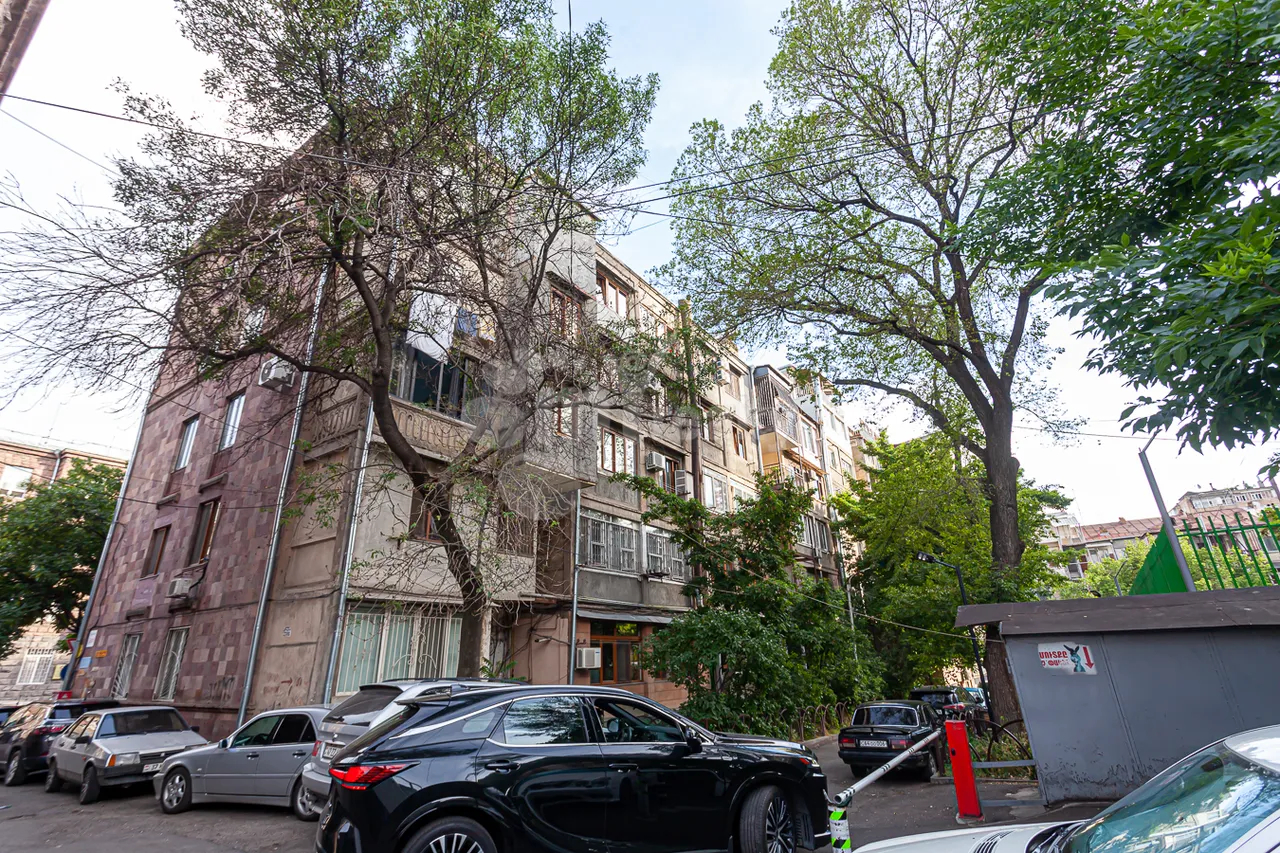 2 bedroom apartment for rent Nalbandyan St, Center Yerevan, 160700