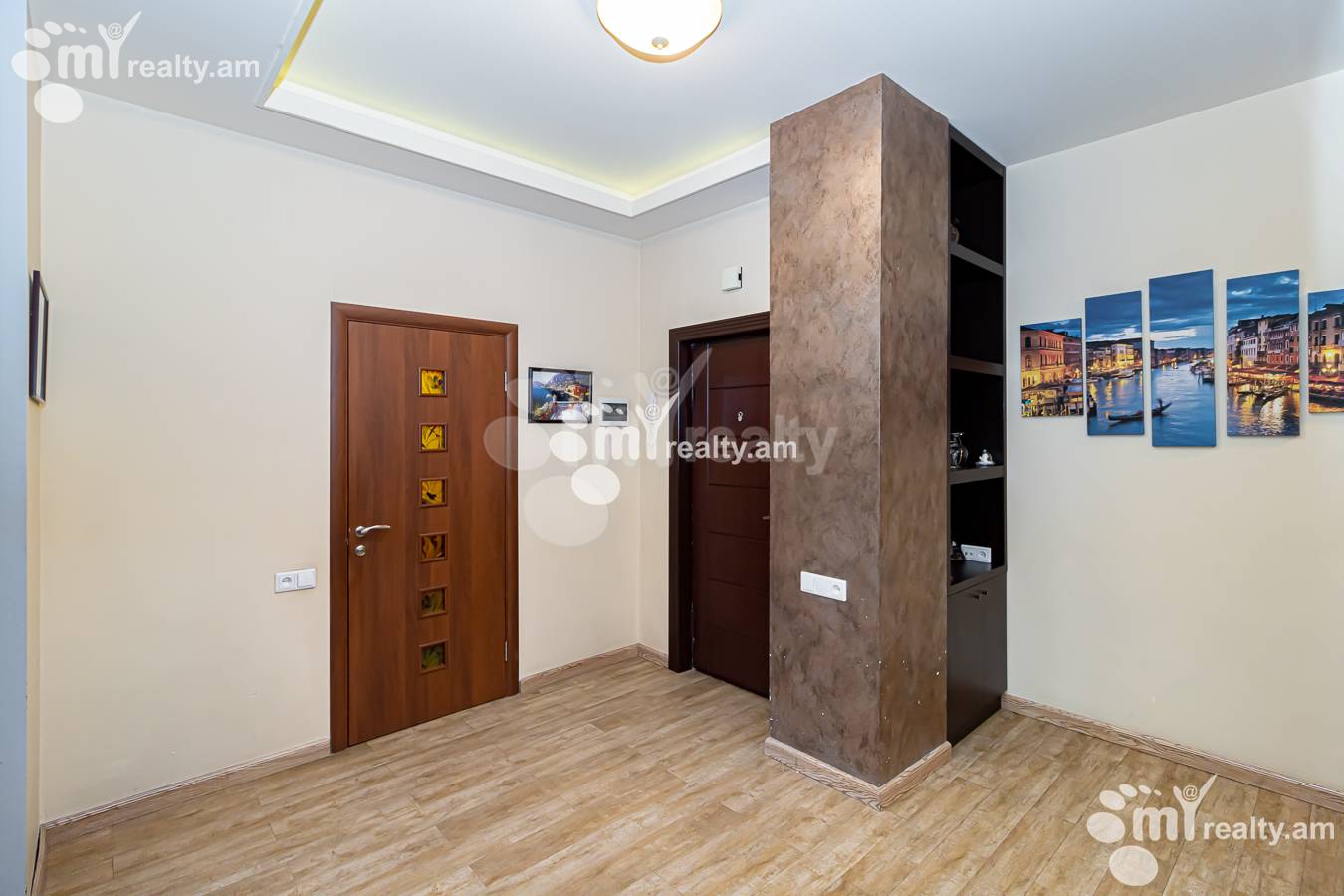 3 սենյականոց բնակարան  Ռոստոմի փող, Կենտրոն Երևան, 154385