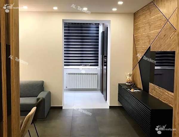 3-senyakanoc-bnakaran-vacharq-Yerevan-Center