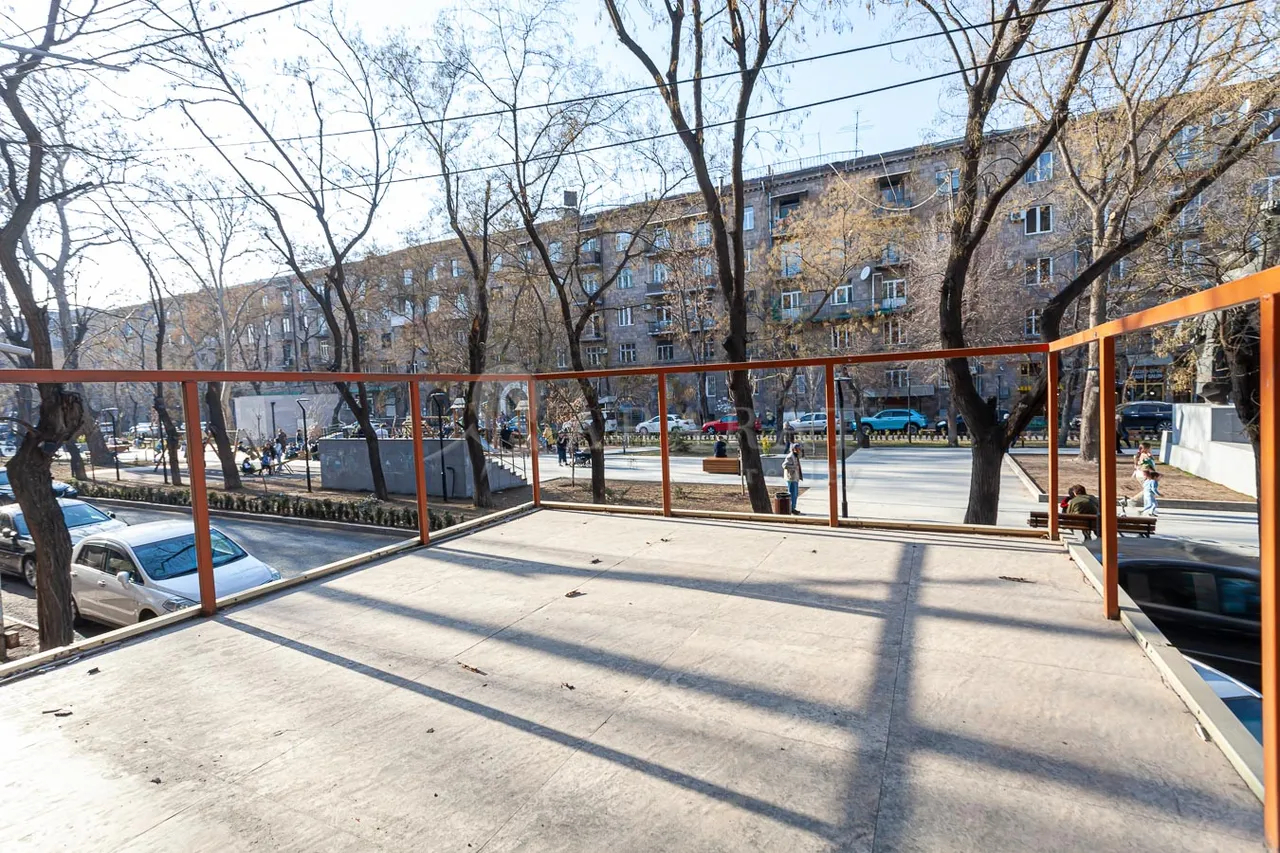 Купить коммерческoе помещение Комитас пр, Арабкир Ереван, 157408