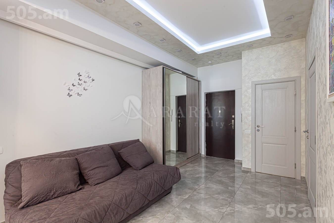 Купить 2 комнатную квартиру В.Вагаршян ул, Арабкир Ереван, 153500