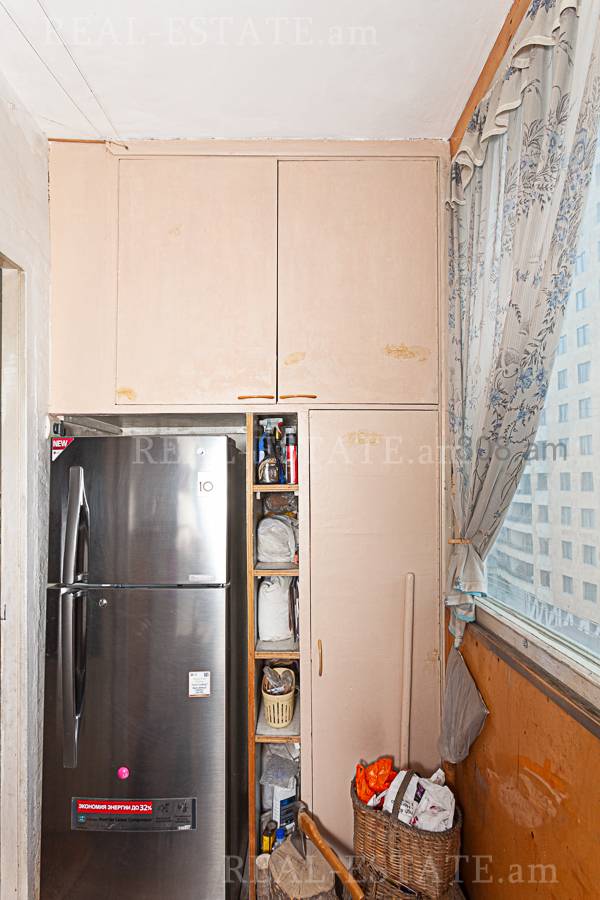 Купить 3 комнатную квартиру Налбандян ул, Центр Ереван, 128744